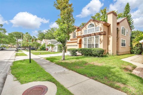 House in Orlando, Florida 3 bedrooms, 160.26 sq.m. № 1778280 - photo 4