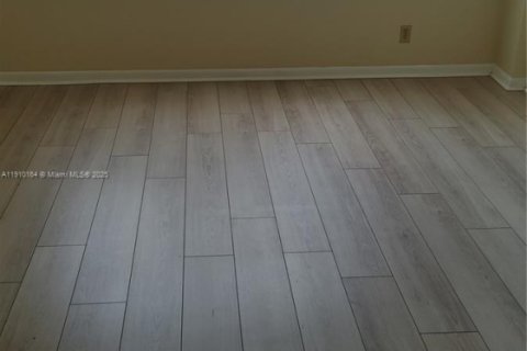 Купить кондоминиум в Корал-Спрингс, Флорида 2 спальни, 83.61м2, № 1965840 - фото 12