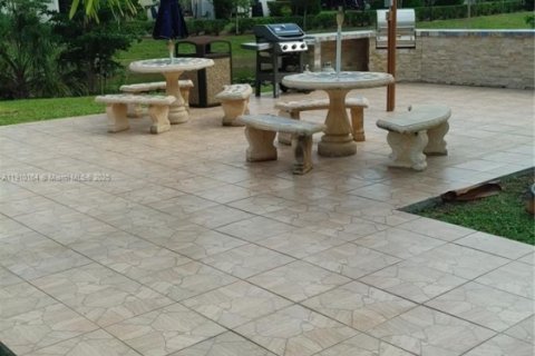 Купить кондоминиум в Корал-Спрингс, Флорида 2 спальни, 83.61м2, № 1965840 - фото 21