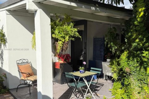 Touwnhouse à louer à Miami, Floride: 1 chambre № 2001333 - photo 2