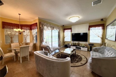 Casa en venta en Orlando, Florida, 4 dormitorios, 203.27 m2 № 2363340 - foto 12