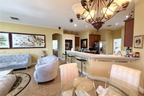 Casa en venta en Orlando, Florida, 4 dormitorios, 203.27 m2 № 2363340 - foto 13