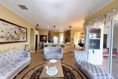 Casa en venta en Orlando, Florida, 4 dormitorios, 203.27 m2 № 2363340 - foto 15