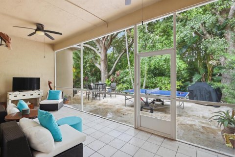 Villa ou maison à vendre à Delray Beach, Floride: 3 chambres, 166.67 m2 № 2260755 - photo 2