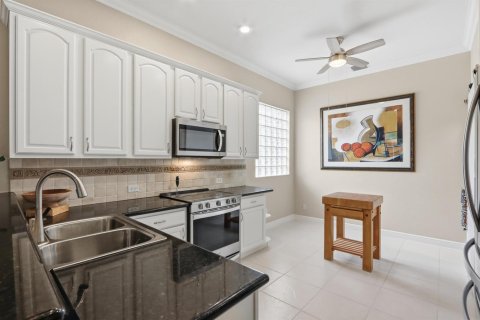Villa ou maison à vendre à Delray Beach, Floride: 3 chambres, 166.67 m2 № 2260755 - photo 5