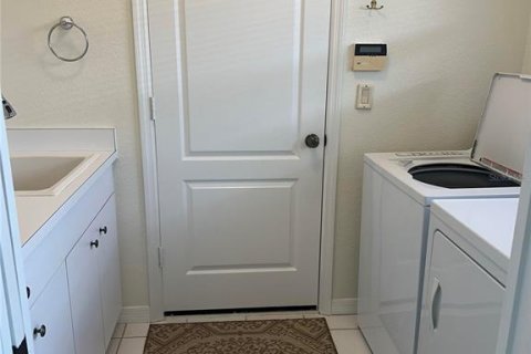 Casa en alquiler en Venice, Florida, 2 dormitorios, 186.92 m2 № 1535332 - foto 4