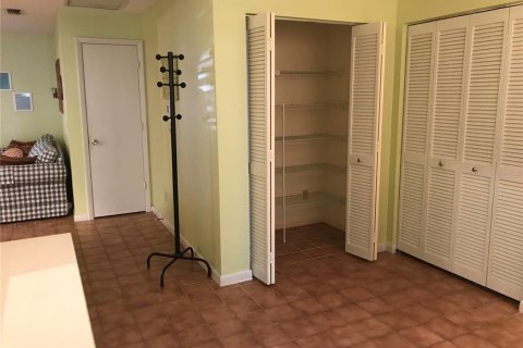 Снять в аренду виллу или дом в Окала, Флорида 8 комнат, 162.39м2, № 2112444 - фото 20