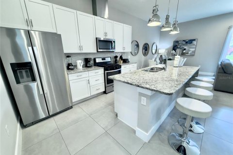 Townhouse in Kissimmee, Florida 5 bedrooms, 201.51 sq.m. № 2143162 - photo 19