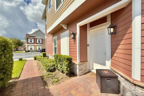 Townhouse in Kissimmee, Florida 5 bedrooms, 201.51 sq.m. № 2143162 - photo 10