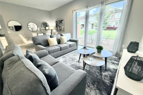 Townhouse in Kissimmee, Florida 5 bedrooms, 201.51 sq.m. № 2143162 - photo 12