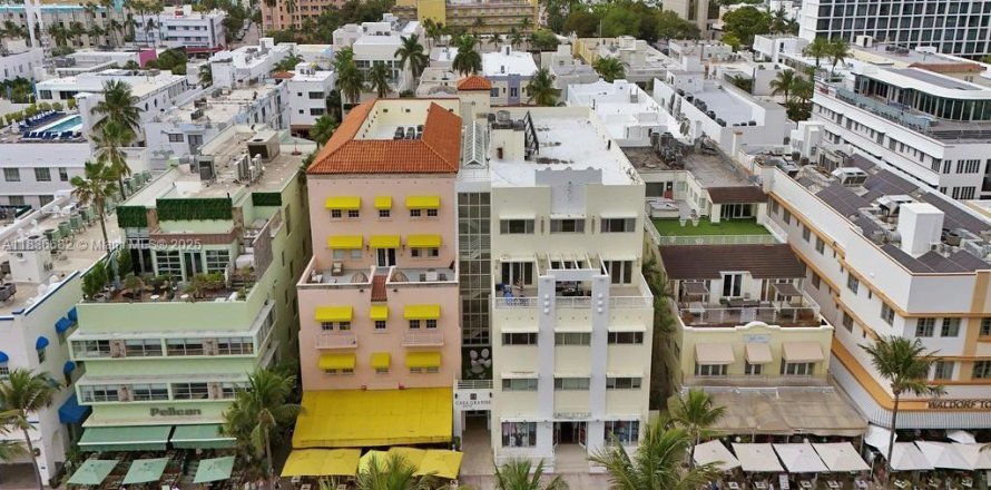 Condo in Miami Beach, Florida, 1 bedroom № 1823504