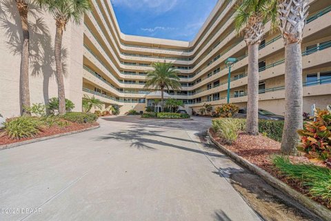 Condo in Ponce Inlet, Florida, 3 bedrooms  № 1775477 - photo 25