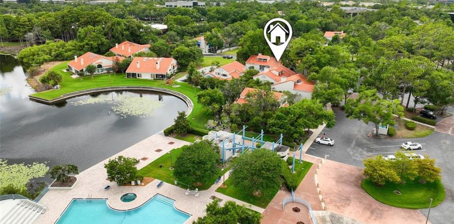 Condo in Maitland, Florida, 2 bedrooms  № 2157421