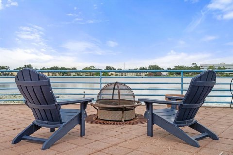 Condo in Maitland, Florida, 2 bedrooms  № 2157421 - photo 28