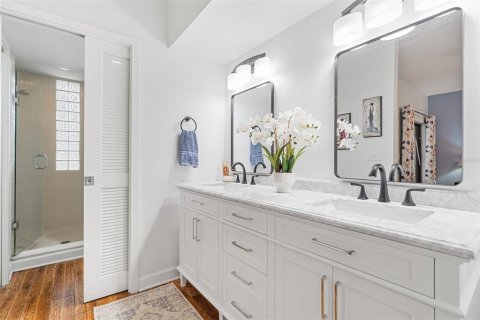 Condo in Maitland, Florida, 2 bedrooms  № 2157421 - photo 17