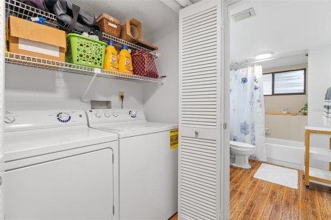 Condo in Maitland, Florida, 2 bedrooms  № 2157421 - photo 24