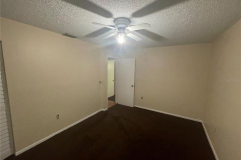 Villa ou maison à louer à Lakeland, Floride: 2 chambres, 79.71 m2 № 2384278 - photo 7