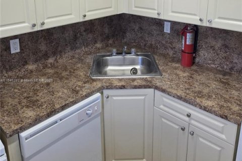 Apartment in Cutler Bay, Florida 1 bedroom, 60.39 sq.m. № 1844086 - photo 4