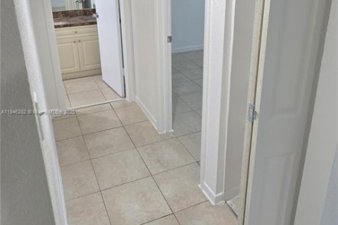 Apartment in Cutler Bay, Florida 1 bedroom, 60.39 sq.m. № 1844086 - photo 5