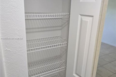 Apartment in Cutler Bay, Florida 1 bedroom, 60.39 sq.m. № 1844086 - photo 6