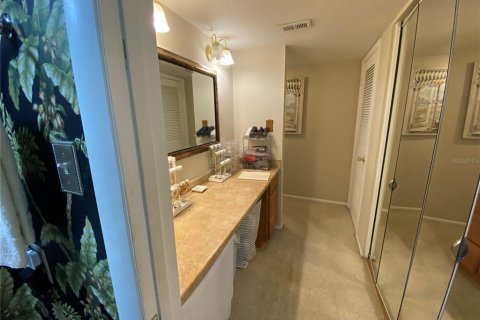 Condo in Winter Park, Florida, 1 bedroom  № 2208070 - photo 8