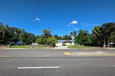 Commercial property in Brandon, Florida № 2167400 - photo 2