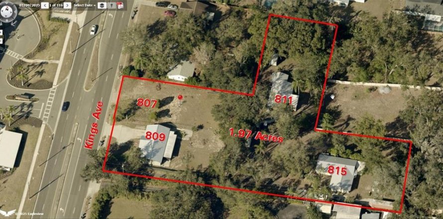 Commercial property in Brandon, Florida № 2167400