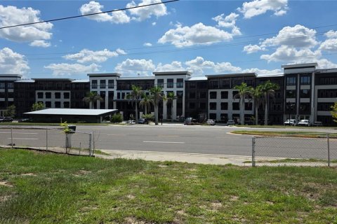 Commercial property in Brandon, Florida № 2167400 - photo 13