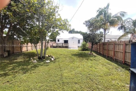 Villa ou maison à louer à Dania Beach, Floride: 2 chambres, 71.35 m2 № 1928803 - photo 3
