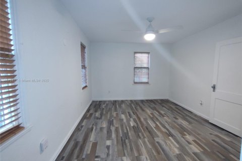 Villa ou maison à louer à Dania Beach, Floride: 2 chambres, 71.35 m2 № 1928803 - photo 7