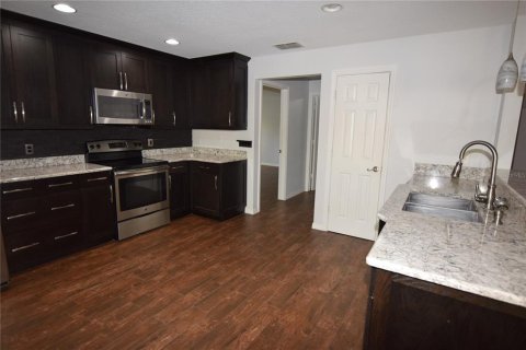 Villa ou maison à louer à Orlando, Floride: 4 chambres, 234.86 m2 № 1789709 - photo 16