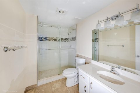 Купить кондоминиум в Майами, Флорида 2 спальни, 132.66м2, № 2030264 - фото 5