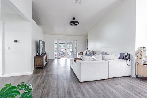 House in Riverview, Florida 3 bedrooms, 145.39 sq.m. № 2122507 - photo 20