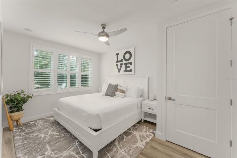 Townhouse in Winter Garden, Florida 3 bedrooms, 177.07 sq.m. № 2225166 - photo 7