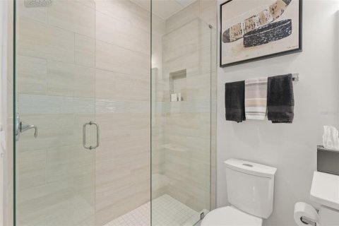 Townhouse in Winter Garden, Florida 3 bedrooms, 177.07 sq.m. № 2225166 - photo 10