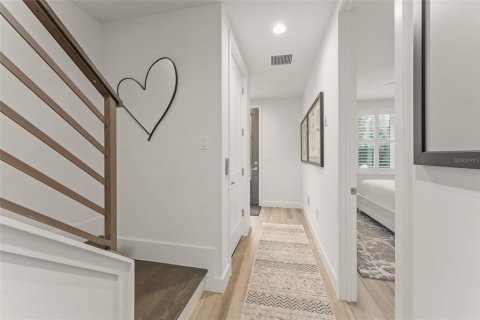 Townhouse in Winter Garden, Florida 3 bedrooms, 177.07 sq.m. № 2225166 - photo 6
