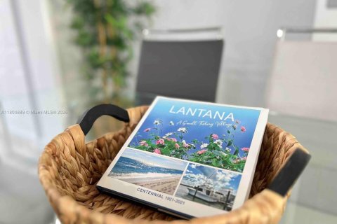 Снять в аренду виллу или дом в Лантана, Флорида 3 спальни, 135.64м2, № 1701010 - фото 10