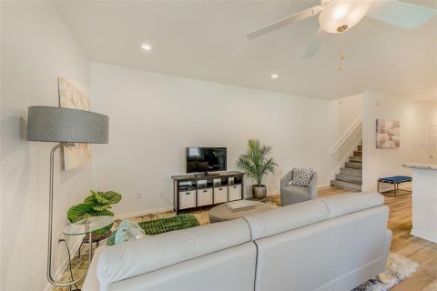 Townhouse in Sarasota, Florida 3 bedrooms, 163.32 sq.m. № 1900051 - photo 13