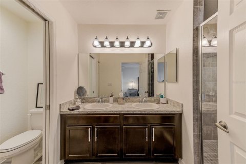 Townhouse in Sarasota, Florida 3 bedrooms, 163.32 sq.m. № 1900051 - photo 21