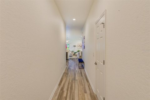 Townhouse in Sarasota, Florida 3 bedrooms, 163.32 sq.m. № 1900051 - photo 3