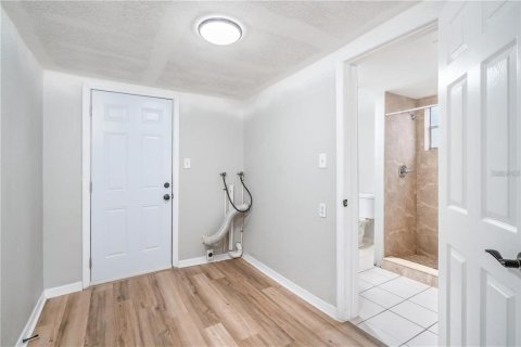 Immobilier commercial à vendre à Tampa, Floride: 3 chambres, 194.17 m2 № 1773987 - photo 17