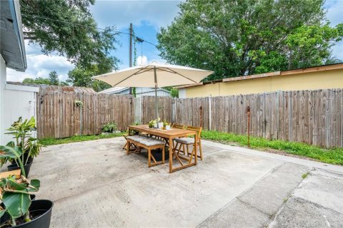 Immobilier commercial à vendre à Tampa, Floride: 3 chambres, 194.17 m2 № 1773987 - photo 15