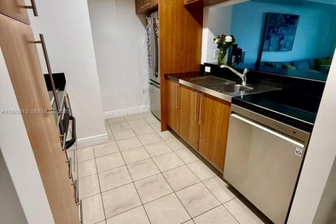 Condo in Fort Lauderdale, Florida, 1 bedroom  № 1984414 - photo 6