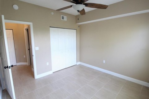 Condo in Sarasota, Florida, 2 bedrooms № 2225769 - photo 10