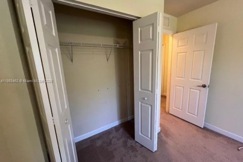 Townhouse in Cutler Bay, Florida 3 bedrooms, 140.75 sq.m. № 1881518 - photo 11