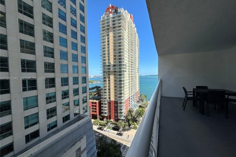 Copropriété à vendre à Miami, Floride: 2 chambres, 75.99 m2 № 2153196 - photo 2