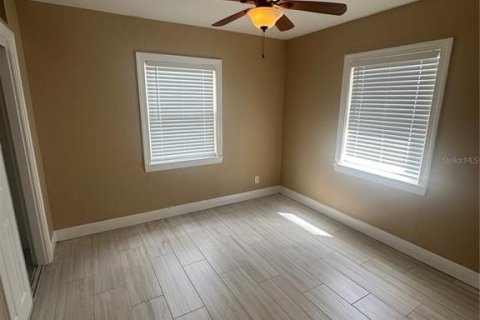 Casa en alquiler en Tampa, Florida, 4 dormitorios, 184.41 m2 № 1911198 - foto 7