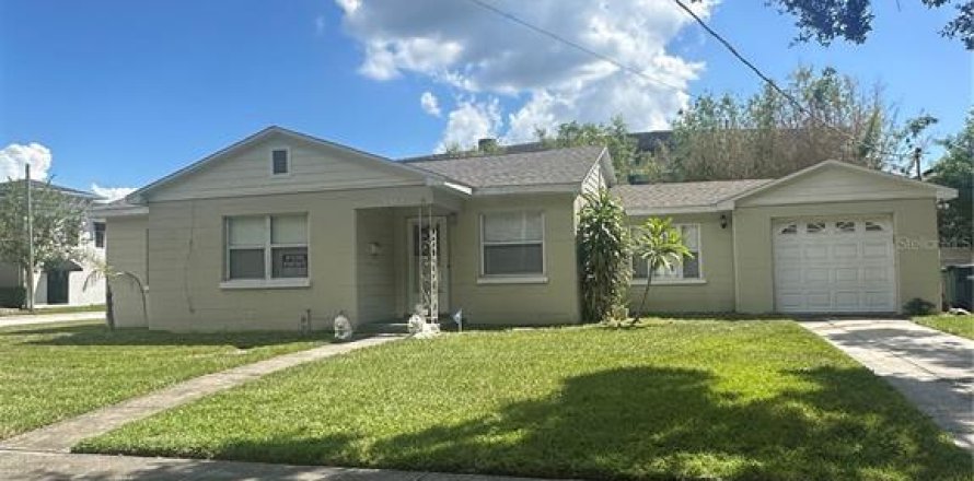 Casa en Tampa, Florida 4 dormitorios, 184.41 m2 № 1911198