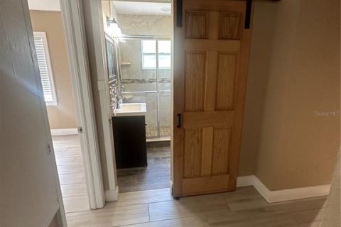 Casa en alquiler en Tampa, Florida, 4 dormitorios, 184.41 m2 № 1911198 - foto 5
