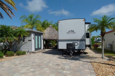 Terreno en venta en Okeechobee, Florida № 1714601 - foto 3